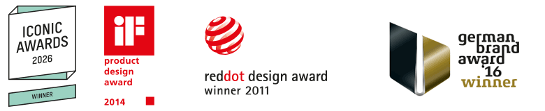 Vier Logos von Designpreisen: Iconic Awards 2016, iF Product Design Award 2014, Red Dot Design Award 2011 und German Brand Award 16 – jedes mit einzigartigen grafischen Gestaltungen und Texten – unterstreichen die prestigeträchtige Anerkennung, die die Produkte von repabad badewanne erhalten haben.
